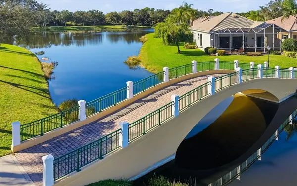 Property Slideshow image 2 of 58 | 5590 carmona pl, Sarasota, FL, 34238