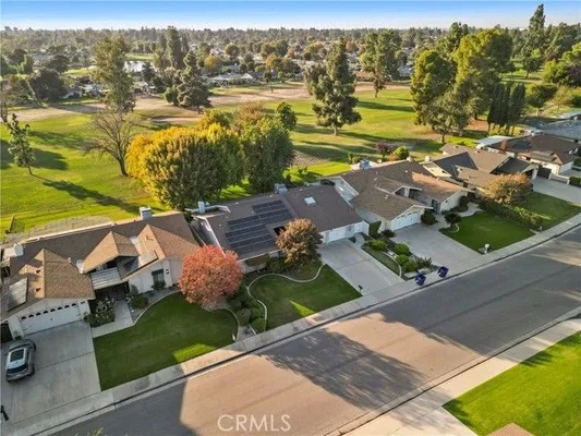 Property Slideshow image 3 of 40 | 705 bermuda st, Bakersfield, CA, 93309