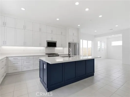 Property Slideshow image 3 of 51 | 545 canterbury way, Montebello, CA, 90640