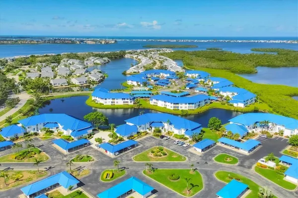 Property Slideshow image 2 of 29 | 840 audubon dr, Bradenton, FL, 34209