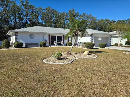 Property Slideshow image 2 of 50 | 1707 new bedford dr, Sun City Center, FL, 33573