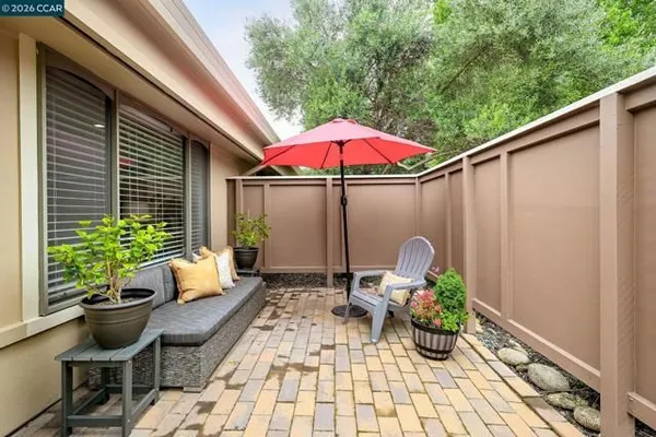 Property Slideshow image 3 of 44 | 2308 pine knoll dr 2, Walnut Creek, CA, 94595