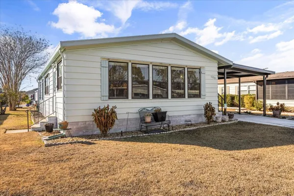 Property Slideshow image 3 of 56 | 1020 dustin dr, Lady Lake, FL, 32159