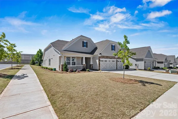 Property Slideshow image 2 of 48 | 4448 moxie way, Charlotte, NC, 28215