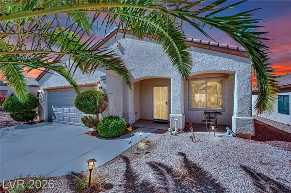 Property Slideshow image 2 of 32 | 2077 wildwood lake st, Henderson, NV, 89052
