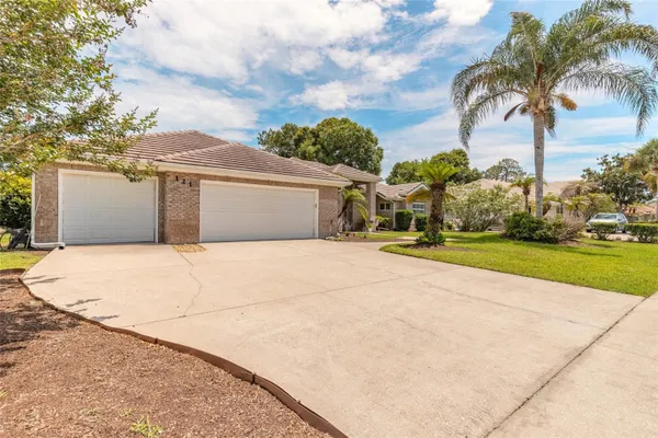 Property Slideshow image 3 of 63 | 121 king eider ct, Daytona Beach, FL, 32119