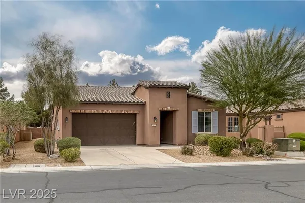 Property Slideshow image 3 of 32 | 5625 galivan vista st, North Las Vegas, NV, 89081