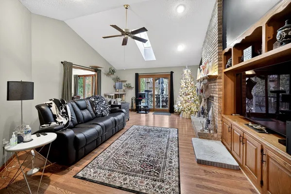 Property Slideshow image 2 of 29 | 213 lakeside dr, Crossville, TN, 38558