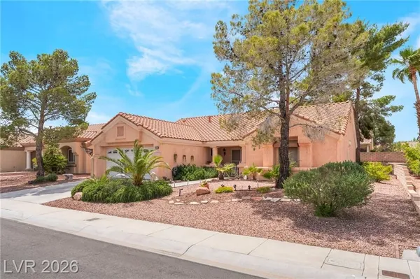 Property Slideshow image 3 of 68 | 2453 desert sands dr, Las Vegas, NV, 89134