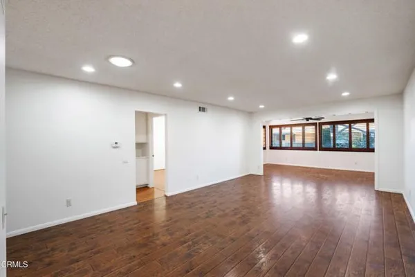 Property Slideshow image 3 of 46 | 7115 vlg 7, Camarillo, CA, 93012