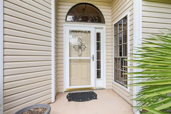 Property Slideshow image 3 of 40 | 100 juniper way, Tavares, FL, 32778