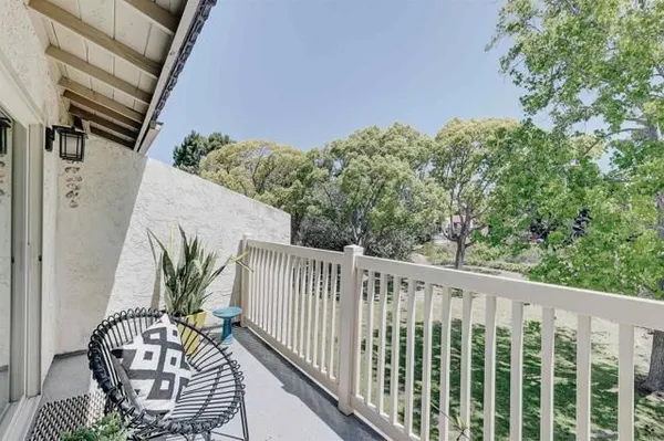 Property Slideshow image 3 of 48 | 1982 fairlee dr, Encinitas, CA, 92024