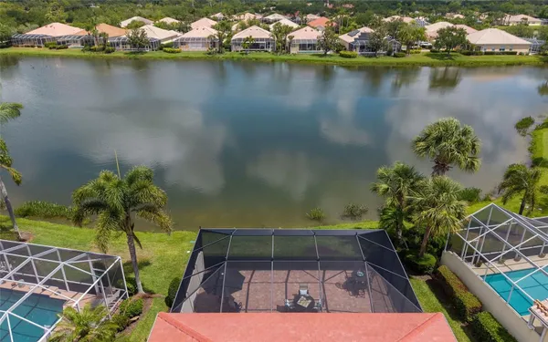 Property Slideshow image 2 of 50 | 5538 carmona pl, Sarasota, FL, 34238