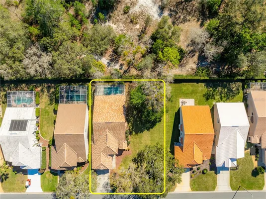 Property Slideshow image 3 of 52 | 9390 mississippi run, Weeki Wachee, FL, 34613