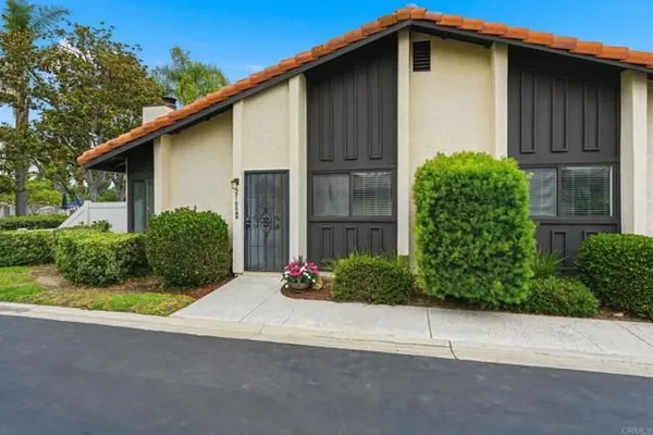 Property Slideshow image 3 of 53 | 2168 valleydale ln, Encinitas, CA, 92024