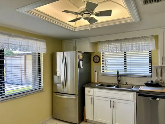 Property Slideshow image 3 of 32 | 2572 laurelwood dr 12a, Clearwater, FL, 33763