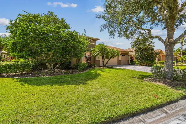 Property Slideshow image 3 of 77 | 141 lemon grove dr, Kissimmee, FL, 34759