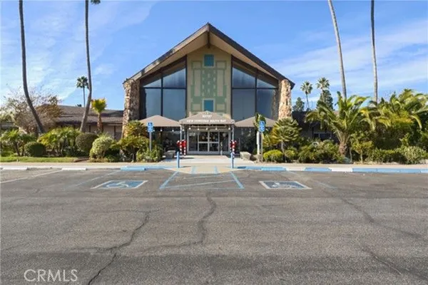 Property Slideshow image 3 of 17 | 22843 nadine cir b, Torrance, CA, 90505