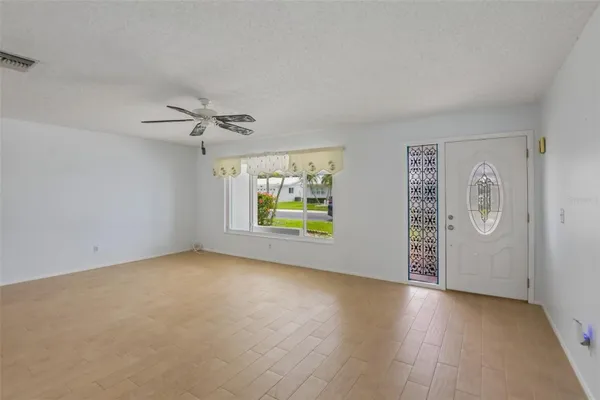 Property Slideshow image 2 of 22 | 3549 98th ave, Pinellas Park, FL, 33782