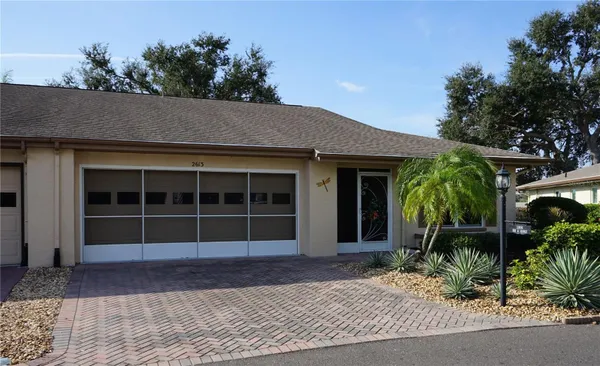 Property Slideshow image 2 of 54 | 2613 locksley st # 251, Sun City Center, FL, 33573