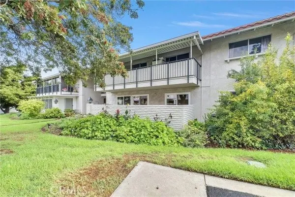 Property Slideshow image 3 of 28 | 2260 via puerta c, Laguna Woods, CA, 92637