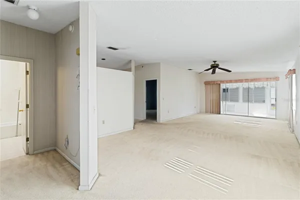 Property Slideshow image 3 of 37 | 3433 glen abbey ln, Lakeland, FL, 33810