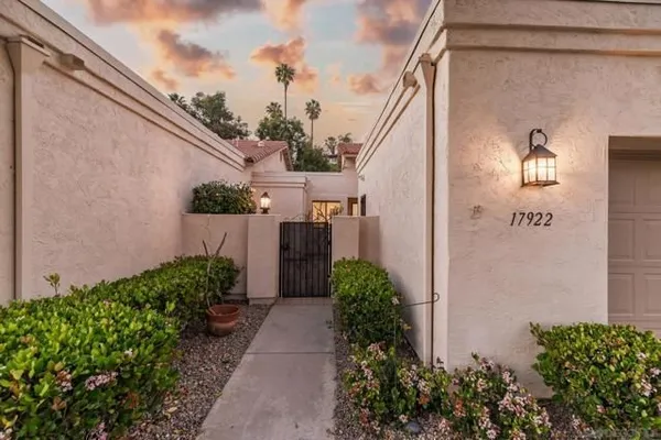 Property Slideshow image 2 of 51 | 17922 avenida cordillera 258, San Diego, CA, 92128
