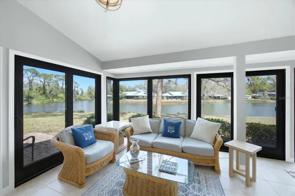 Property Slideshow image 3 of 49 | 258 southampton ln 268, Venice, FL, 34293