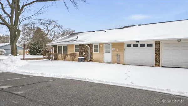 Property Slideshow image 2 of 34 | 7408 chevy chase ct, Fox Lake, IL, 60020