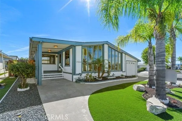 Property Slideshow image 2 of 33 | 29035 via zapata, Murrieta, CA, 92563