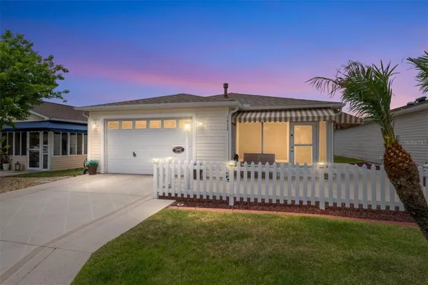 Property Slideshow image 2 of 25 | 1952 montrose ct, The Villages, FL, 32162