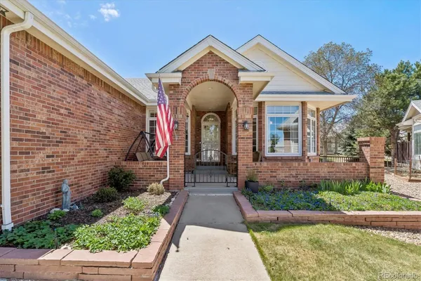 Property Slideshow image 2 of 45 | 7 skye pl, Highlands Ranch, CO, 80130