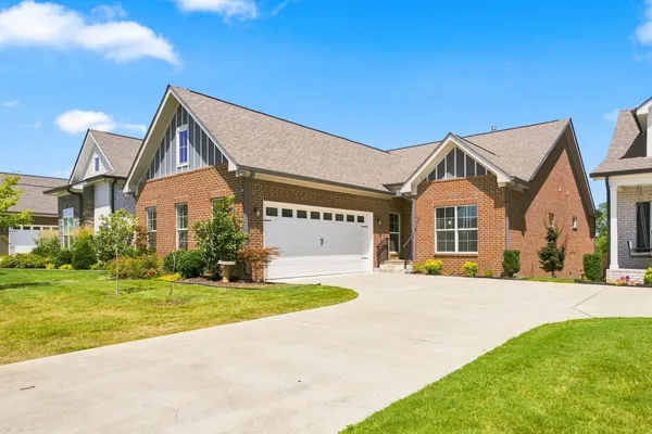 Property Slideshow image 2 of 48 | 6529 frye ln, Hermitage, TN, 37076