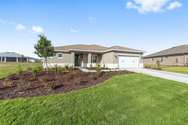 Property Slideshow image 2 of 36 | 10657 sw 102nd ln, Ocala, FL, 34481