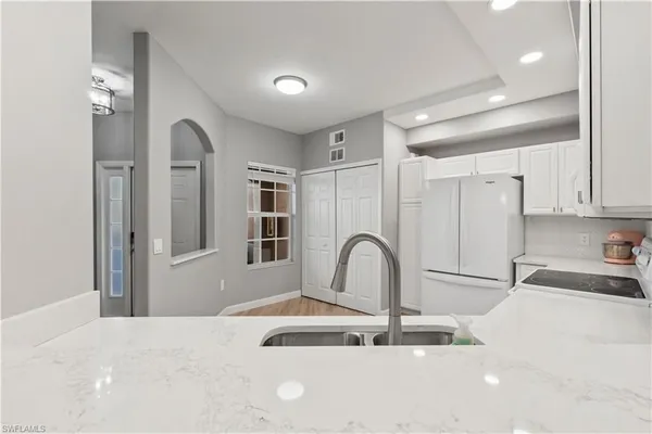 Property Slideshow image 2 of 28 | 9625 hemingway ln apt 3704, Fort Myers, FL, 33913