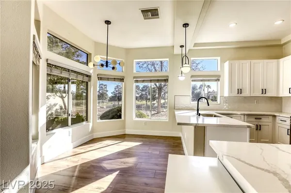 Property Slideshow image 3 of 46 | 9800 villa ridge dr, Las Vegas, NV, 89134