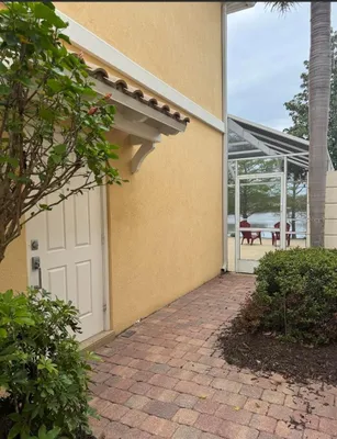 Property Slideshow image 2 of 23 | 1430 burgos dr, Sarasota, FL, 34238
