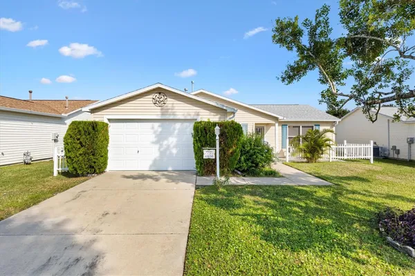 Property Slideshow image 2 of 26 | 17659 se 92nd grantham ter, The Villages, FL, 32162