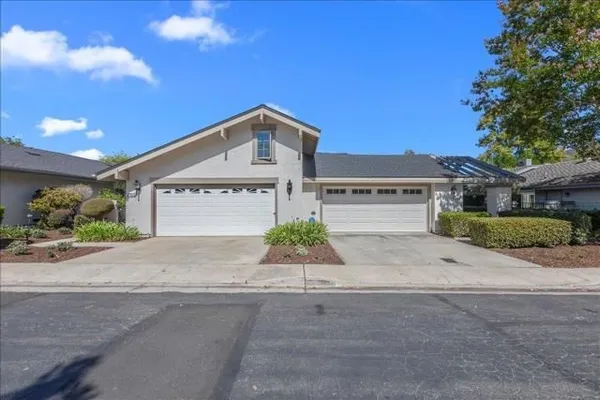 Property Slideshow image 3 of 62 | 1233 camino del lago, San Marcos, CA, 92078