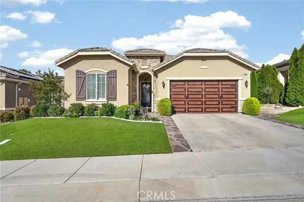 Property Slideshow image 3 of 61 | 370 irvine park, Beaumont, CA, 92223