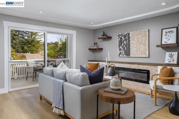 Property Slideshow image 2 of 26 | 1301 leisure ln 6, Walnut Creek, CA, 94595