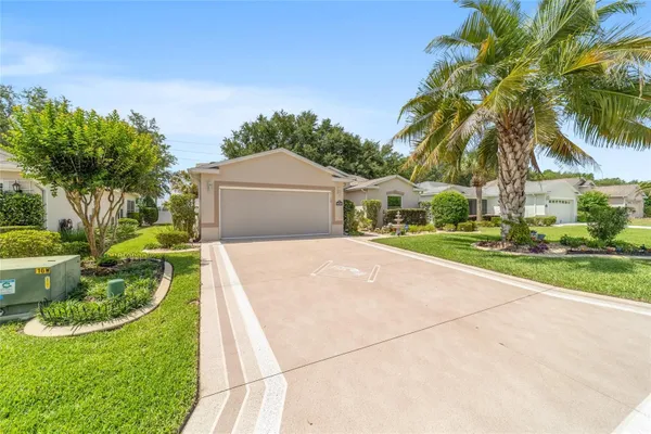 Property Slideshow image 2 of 49 | 16369 sw 14th avenue rd, Ocala, FL, 34473