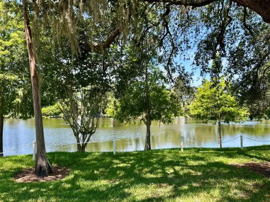 Property Slideshow image 2 of 32 | 2572 laurelwood dr 12a, Clearwater, FL, 33763