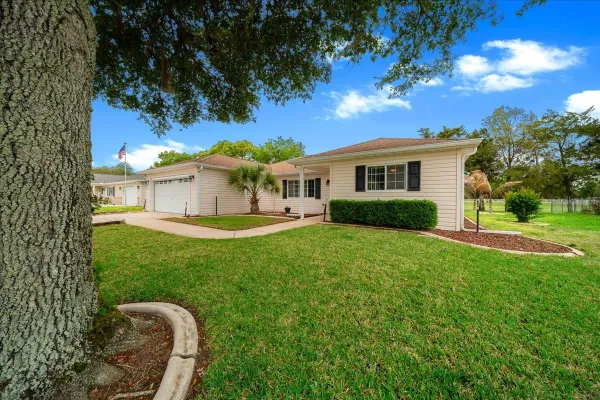 Property Slideshow image 3 of 48 | 11876 sw 137th loop, Dunnellon, FL, 34432