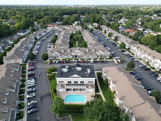 Property Slideshow image 3 of 27 | 1123 willow ln, Hempstead, NY, 11580