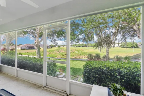 Property Slideshow image 3 of 35 | 26821 augusta springs cir, Leesburg, FL, 34748