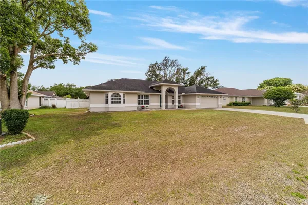Property Slideshow image 2 of 79 | 5392 sw 82nd st, Ocala, FL, 34476