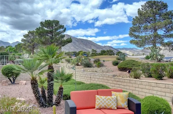 Property Slideshow image 2 of 34 | 10300 button willow dr, Las Vegas, NV, 89134