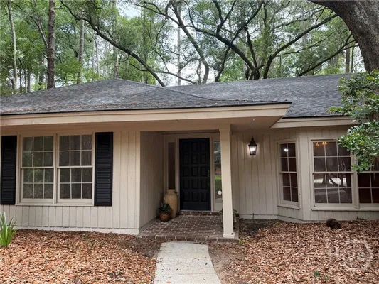 Property Slideshow image 2 of 50 | 18 monastery rd, Savannah, GA, 31411