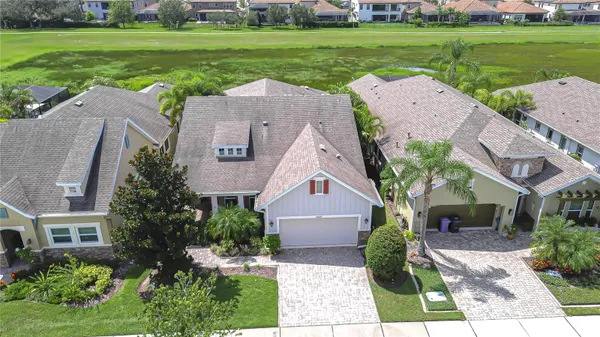 Property Slideshow image 2 of 36 | 13937 swallow hill dr, Lithia, FL, 33547